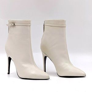 Like New Reiss Women Ashton White Leather Dress
Ankle Boots size 7US